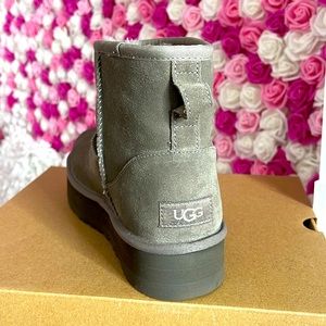Classic mini Platforms Ugg
